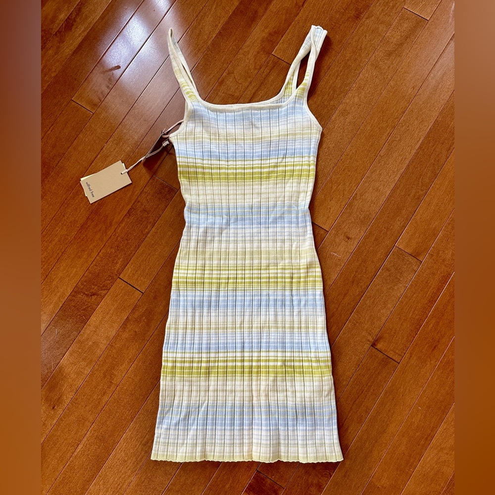 NWT Aritzia Wilfred Free Invitation Dress in Pear Sorbet/Cloud